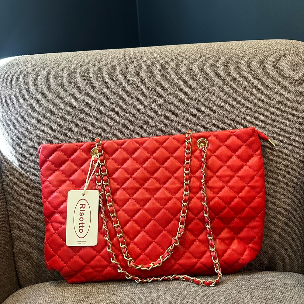 Risotto NWT Red Faux Shoulder Leather Bag with Gold Chain